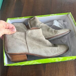 Seychelles Women's Cream Ankle Booties